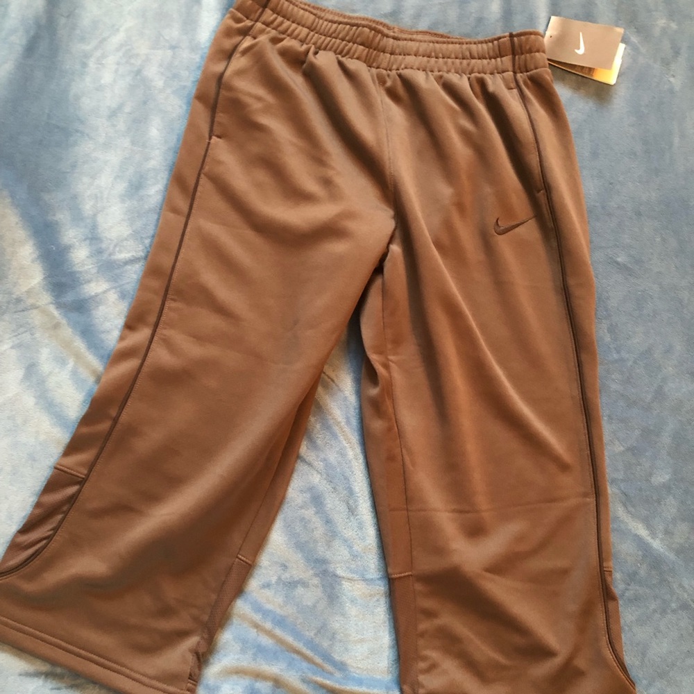 Nike Crop Pants
